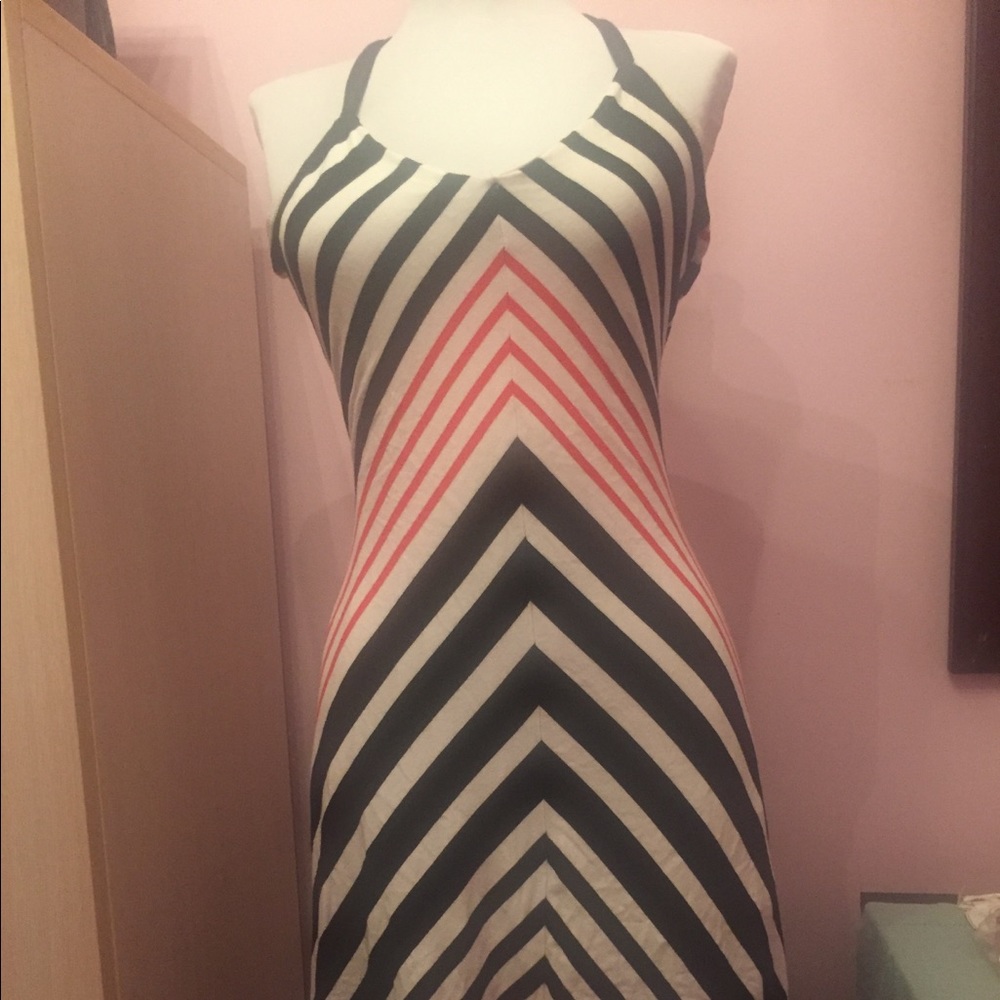 Bebe -Chevron  V Neck -Stripe Hi-Low Dress Size S